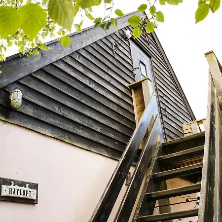 The Hayloft Apartment Bradenham  Exterior photo